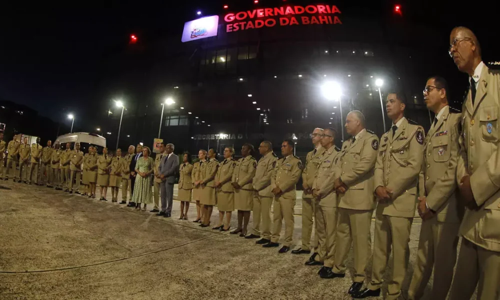 O governador Jerônimo Rodrigues recebeu, nesta quinta-feira (5), na Governadoria, em Salvador, 28 oficiais da Polícia Militar da Bahia (PMBA)