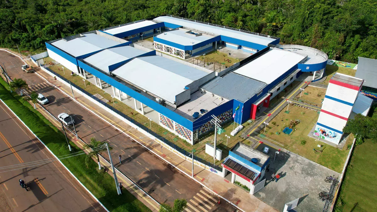 O município de Nilo Peçanha iniciou esta terça-feira (10) com um novo marco para a educação. O governador Jerônimo Rodrigues