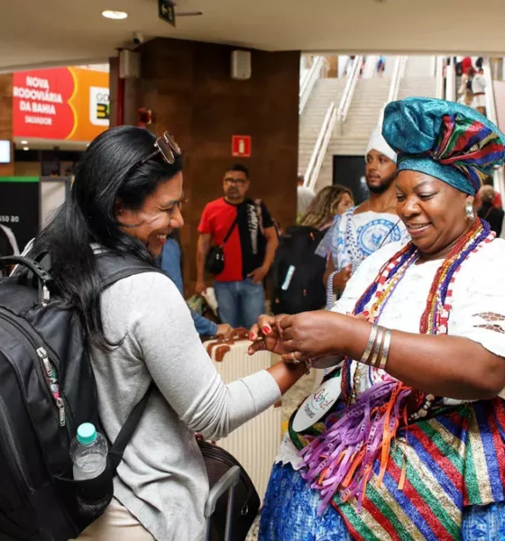 Até a Quarta-feira de Cinzas, devem circular pela Bahia 3,7 milhões de visitantes nas 13 zonas turísticas do estado, gerando uma receita