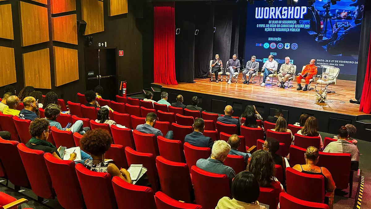 parar para refletir sobre a própria prática profissional. Nesta quinta-feira (26), ele participou do workshop “De olho na segurança
