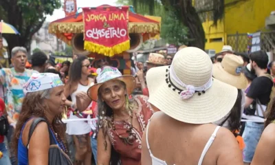 (16) tem identidade própria. A Mudança do Garcia, uma das manifestações mais antigas da folia soteropolitana, voltou a reunir moradores,