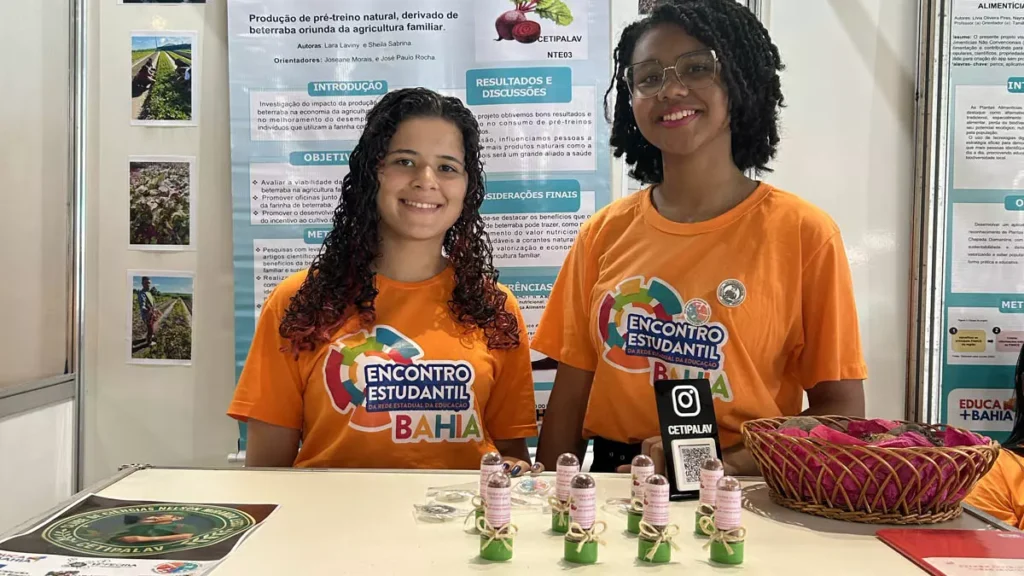 a rotina de treinos em inspiração para inovar. As estudantes Beatriz Ramos, Lara Laviny, Sany Teixeira e Sheila Sabrina, do Colégio