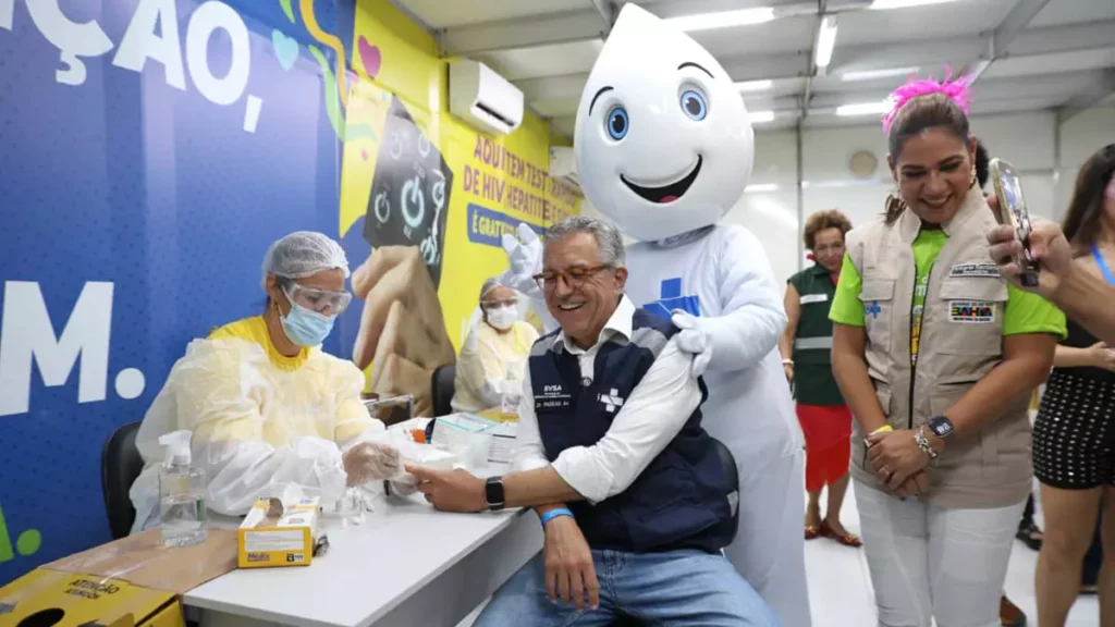 O Ministro da Saúde, Alexandre Padilha, conheceu neste sábado (14) uma das estratégias do Governo do Estado para prevenção