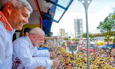 o governador Jerônimo Rodrigues acompanhou, ao lado do presidente Luiz Inácio Lula da Silva, a programação de