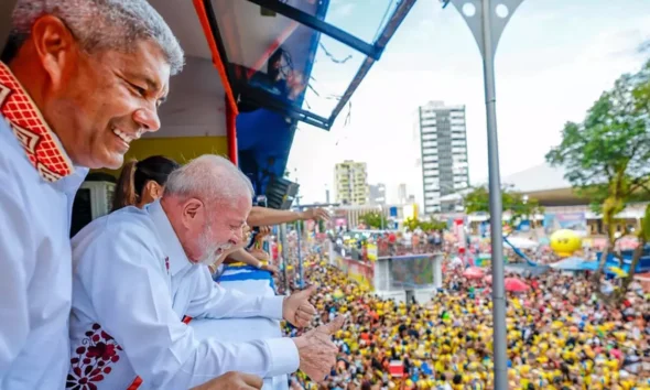o governador Jerônimo Rodrigues acompanhou, ao lado do presidente Luiz Inácio Lula da Silva, a programação de