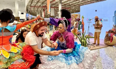 Após o sucesso do Carnaval da Bahia, que registrou recorde na atração de turistas (3,8 milhões) e na receita gerada (R$ 8,1 bilhões),