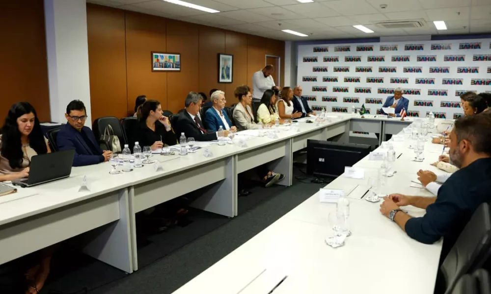O governador Jerônimo Rodrigues se reuniu com o prefeito de Senhor do Bonfim, Laércio Júnior, para discutir novos projetos