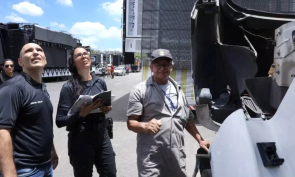 (Detran-BA), em ação conjunta com órgãos estaduais, federais e municipais, iniciou as vistorias dos trios elétricos,