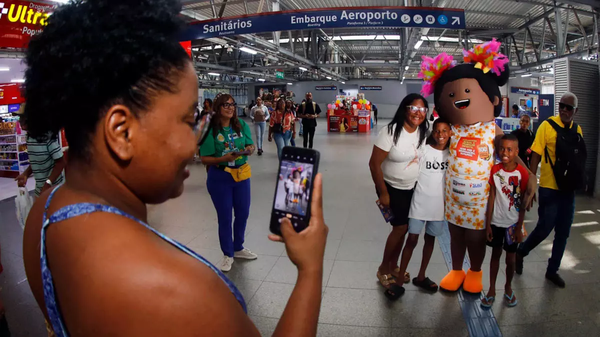 Ações de sensibilização para a proteção de crianças e adolescentes durante o Carnaval marcaram, nesta terça-feira (10), a circulação de