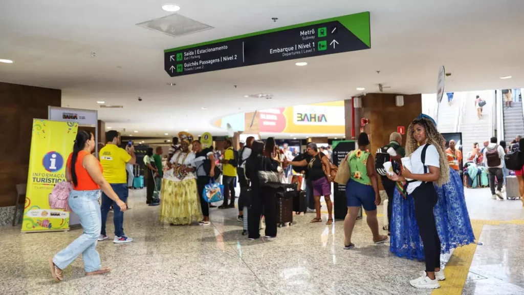 A Rodoviária da Bahia - Terminal Salvador, em Águas Claras, estreou no Carnaval 2026 com grande fluxo e em clima de festa.
