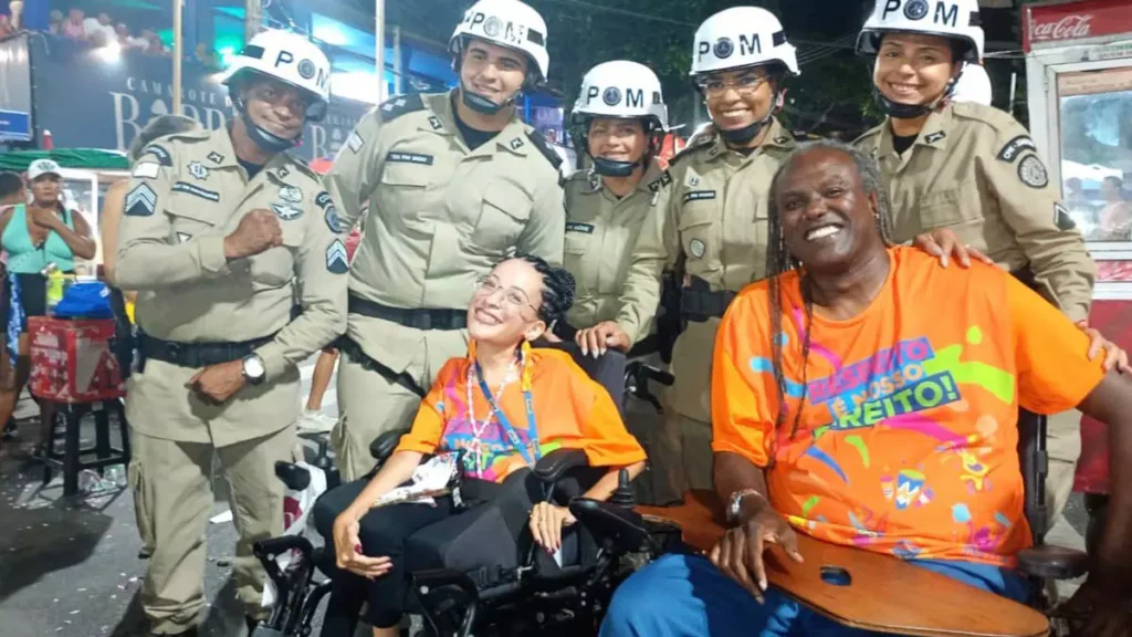 de Salvador: as patrulhas inclusivas da Polícia Militar, criadas para garantir segurança e deslocamento assistido a pessoas com