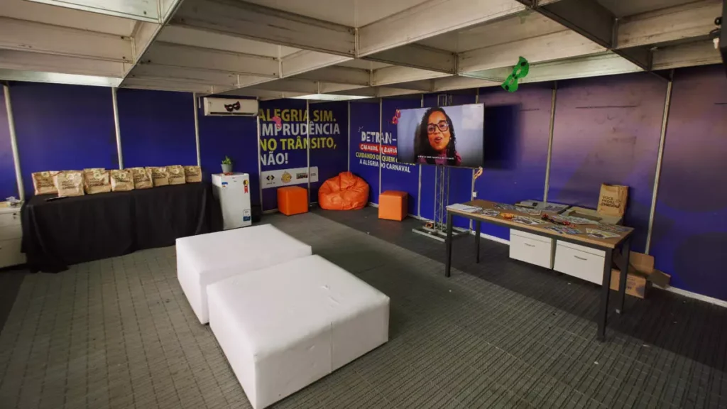 Carnaval da Bahia 2026 já está funcionando em pontos estratégicos de Salvador: o Espaço de Descompressão dedicado a condutores