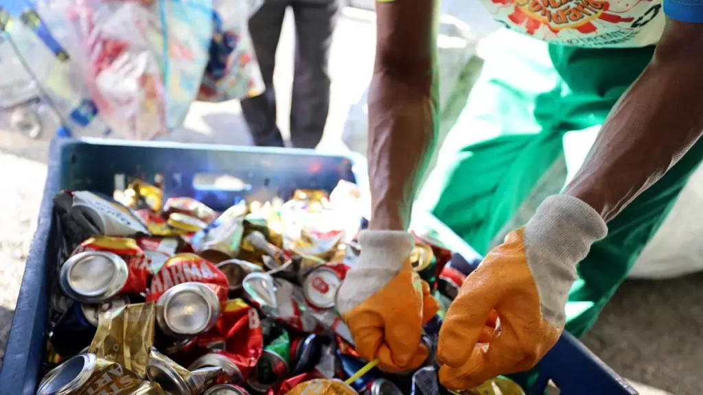 último dia do Carnaval da Bahia, o trabalho nas Centrais de Apoio do projeto Meu Corre Decente segue em ritmo intenso.