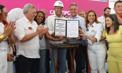 avisos de licitação para a construção de três Centros Especializados em Reabilitação (CER Tipo IV) nos municípios de Camaçari