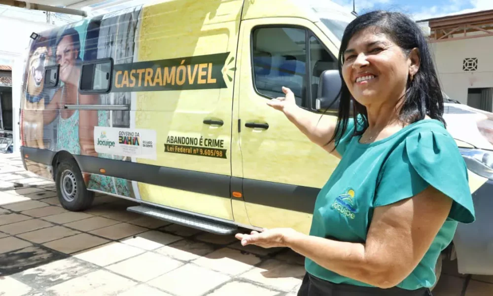 O Governo da Bahia entregou, nesta quarta-feira (11), no município de Capim Grosso, uma unidade de Castramóvel ao Consórcio