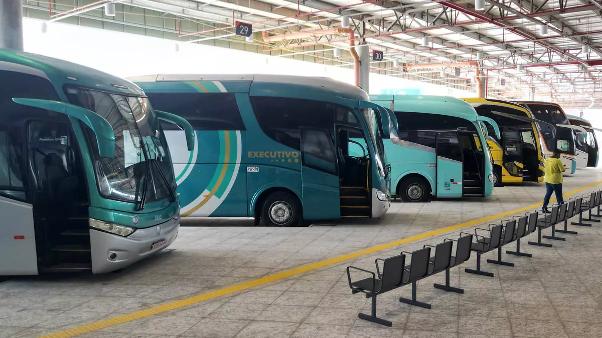 O conjunto de ações tem como objetivo amenizar os efeitos da alta internacional do petróleo sobre o custo de vida da população brasileira.