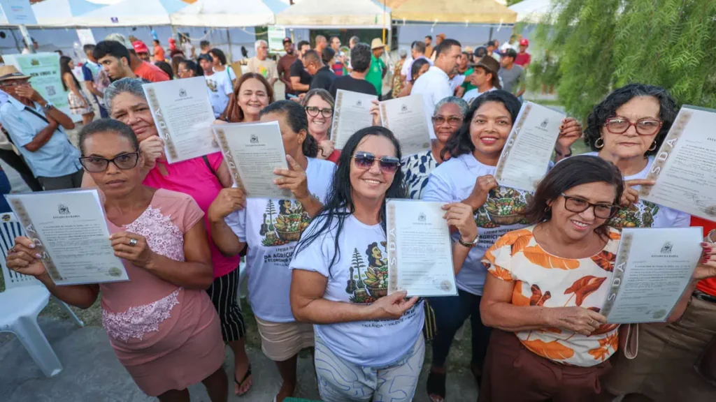 território do Sisal. A agenda reforça o compromisso do Governo do Estado com o fortalecimento da agricultura familiar,