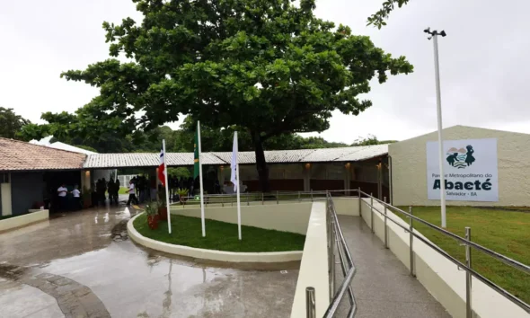 etapa da requalificação do Parque Metropolitano do Abaeté — o Memorial —, que reuniu moradores e visitantes neste domingo (29).