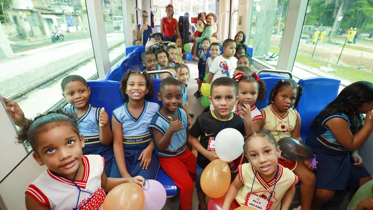 nesta terça-feira (31), em Salvador. O entusiasmo do aluno reflete a expectativa de cerca de 400 estudantes da rede pública estadual