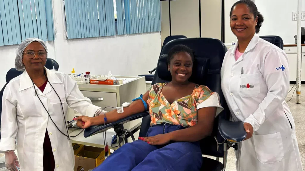 Com a campanha “Mulheres que cuidam, doam e transformam vidas”, a Fundação de Hematologia e Hemoterapia da Bahia (Hemoba)