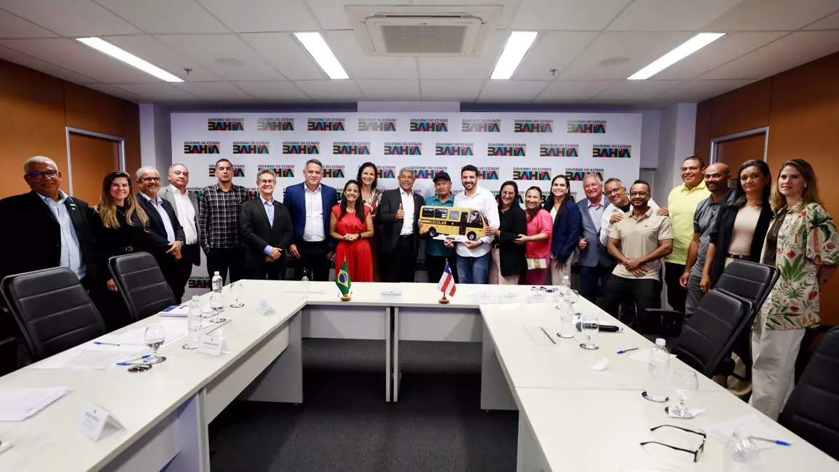 Conhecida pelas paisagens naturais e pelo potencial turístico na Chapada Diamantina, a cidade de Palmeiras também