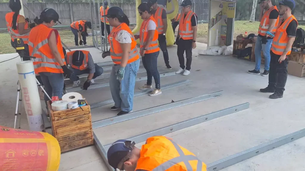 Instalada em Feira de Santana há mais de dez anos, a fábrica da Placo, do grupo francês Saint-Gobain, vem se destacando