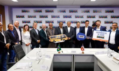 O governador Jerônimo Rodrigues recebeu, nesta segunda-feira (9), o prefeito de Santa Luzia, Fernando Brito, para tratar de ações