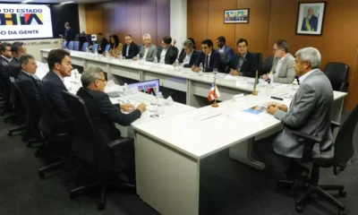 O governador Jerônimo Rodrigues recebeu, nesta terça-feira (17), representantes da empresa de mineração canadense Largo Resources