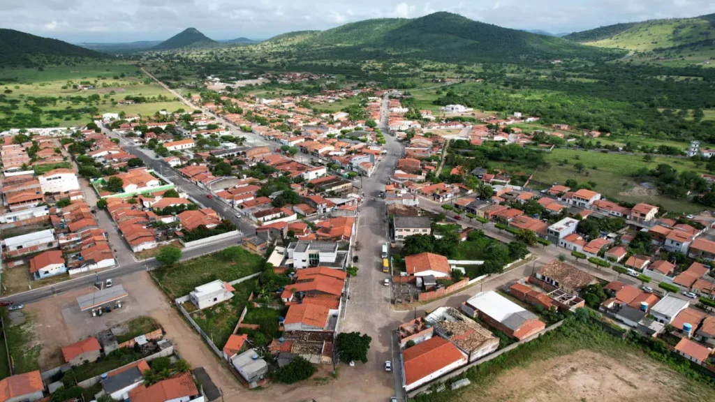 Marcial de Serra Preta, que recepcionou o governador Jerônimo Rodrigues. Os compromissos oficiais começaram na quinta-feira (19),