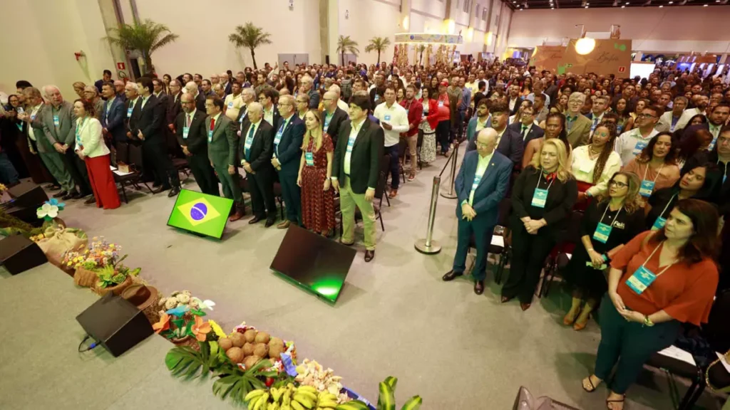 o Governo da Bahia abriu, nesta quarta-feira (25), sua participação no Salão Sebrae das Cidades Empreendedoras,