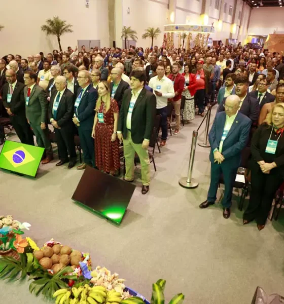 o Governo da Bahia abriu, nesta quarta-feira (25), sua participação no Salão Sebrae das Cidades Empreendedoras,