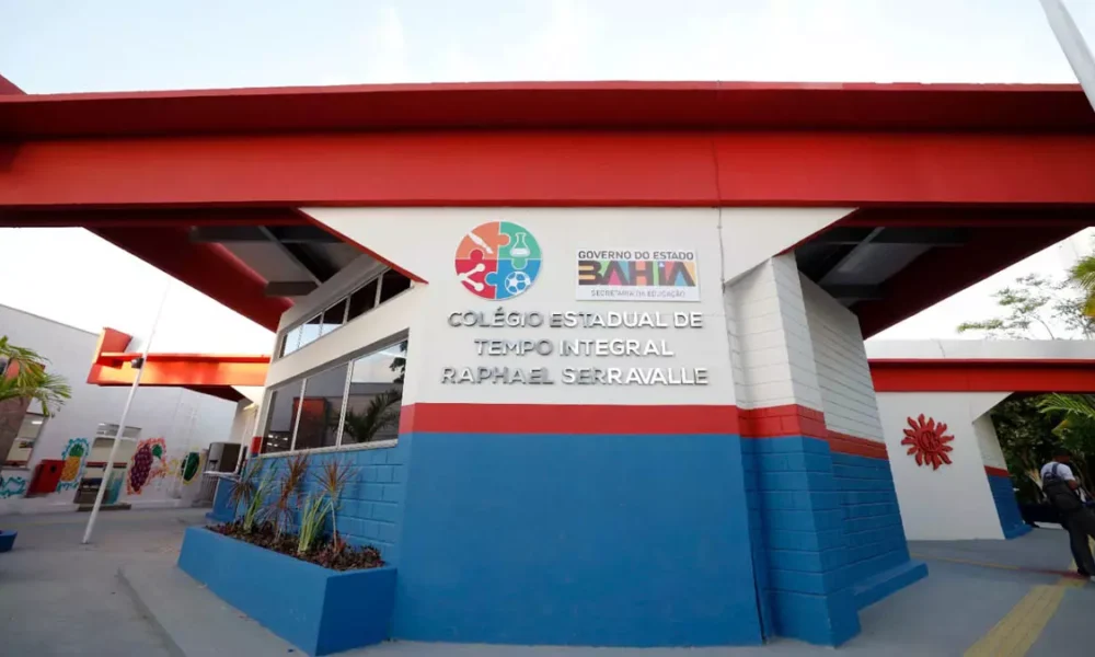 Salvador, entregue nesta quinta-feira (26), marca uma nova etapa para a unidade, que passa a ofertar ensino em tempo integral,