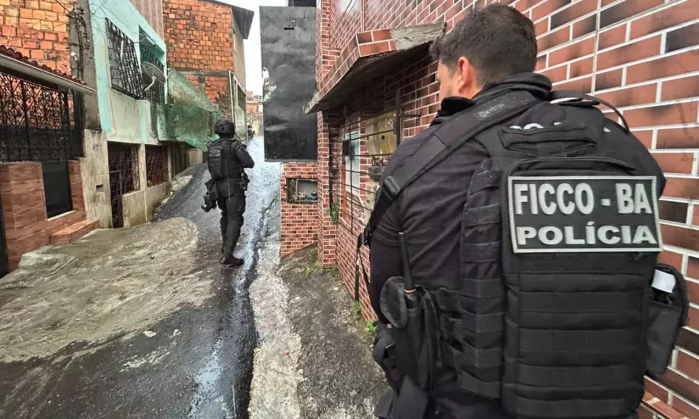O Governo da Bahia participou, nesta quarta-feira (18), de uma operação integrada de combate ao crime organizado, com ações simultâneas