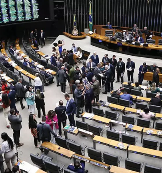 A Câmara dos Deputados aprovou a Proposta de Emenda à Constituição (PEC) 18/2025, conhecida como PEC da Segurança Pública,