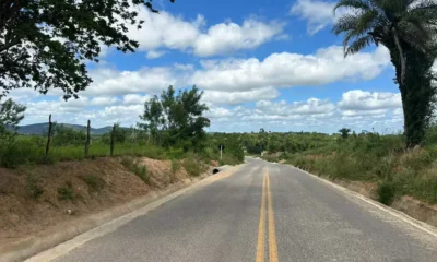 Novos trechos pavimentados da BA-131, no município de Antônio Gonçalves, foram entregues pelo Governo do Estado nesta quarta-feira (29).