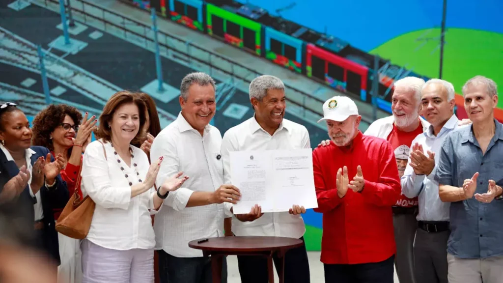 O Veículo Leve sobre Trilhos (VLT) avança em mais uma etapa e amplia a perspectiva de transformação do transporte público de Salvador.