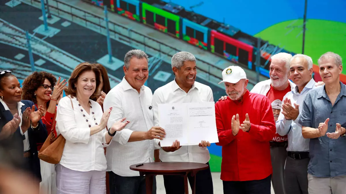 O Veículo Leve sobre Trilhos (VLT) avança em mais uma etapa e amplia a perspectiva de transformação do transporte público de Salvador.