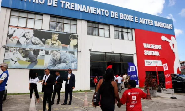Com investimento superior a R$ 122 milhões, o Governo da Bahia lançou, nesta quinta-feira (9), no Centro de Boxe e Artes Marciais da Bahia,