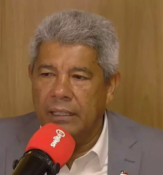 O governador da Bahia, Jerônimo Rodrigues, criticou as declarações do prefeito de Salvador, Bruno Reis, a respeito da não entrega do