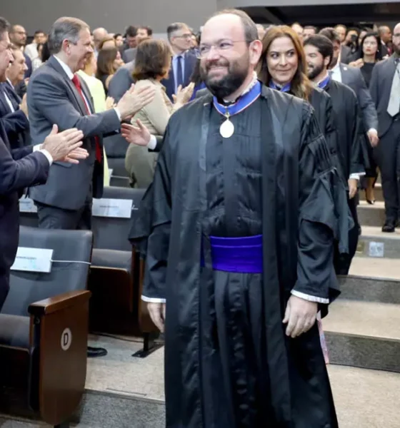 O desembargador Maurício Kertzman Szporer tomou posse, nesta quinta-feira (9), como presidente do Tribunal Regional Eleitoral da Bahia