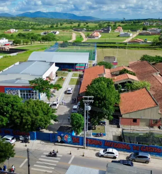 O Governo da Bahia iniciou, nesta sexta-feira (10), uma série de entregas de obras em diferentes regiões do estado.