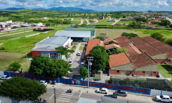 O Governo da Bahia iniciou, nesta sexta-feira (10), uma série de entregas de obras em diferentes regiões do estado.