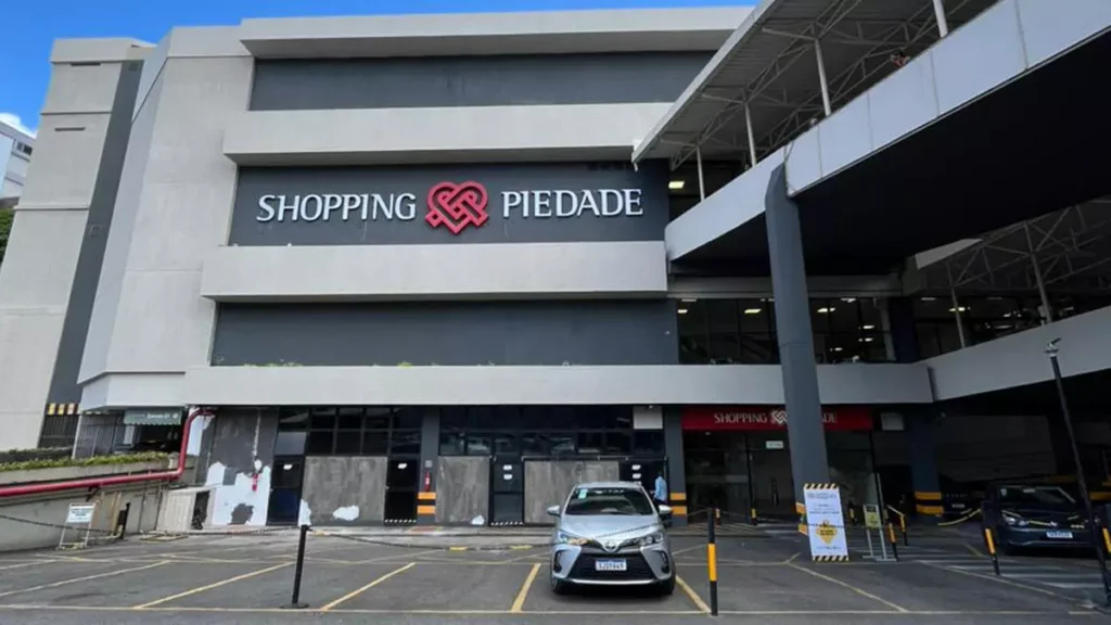 O Shopping Piedade preparou um esquema especial de estacionamento para atender o público que vai curtir o show da banda