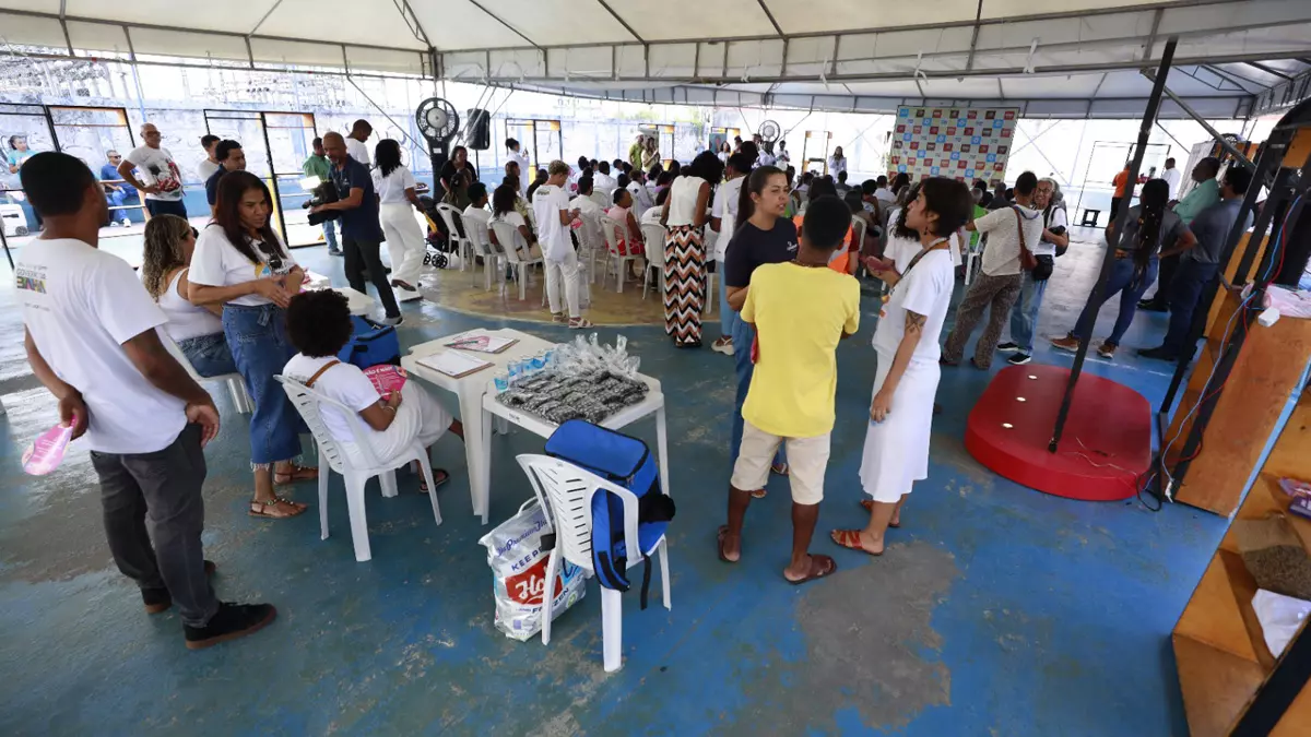 A Caravana do Afroempreendedorismo – MOVAÊ movimentou o bairro de Águas Claras, em Salvador, nesta sexta-feira (17),