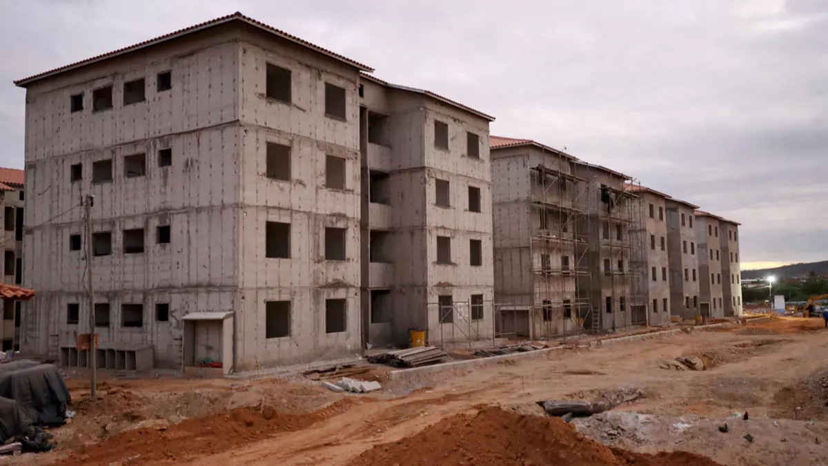 Brumado viveu um dia de importantes avanços nesta sexta-feira (24), com a entrega de equipamentos, veículos e a autorização