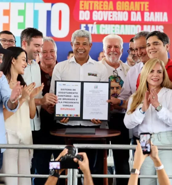 saneamento, o governador Jerônimo Rodrigues transformou o evento em uma demonstração de prestígio político e liderança regional,