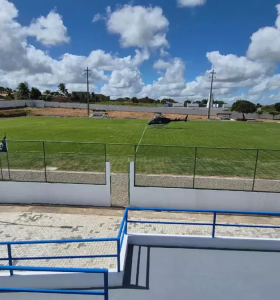 O Governo do Estado entregou, nesta terça-feira (28), em Itapicuru, um conjunto de ações voltadas ao esporte, ao lazer e à inclusão digital.