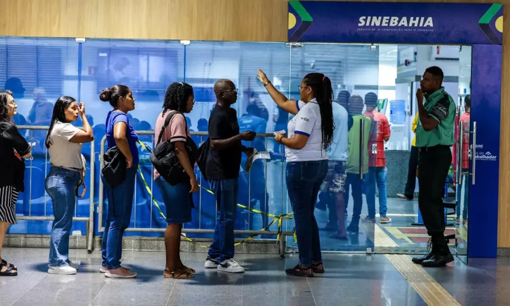 Na véspera do Dia do Trabalhador, o Governo da Bahia promove uma ampla ação de incentivo à empregabilidade e à geração de renda