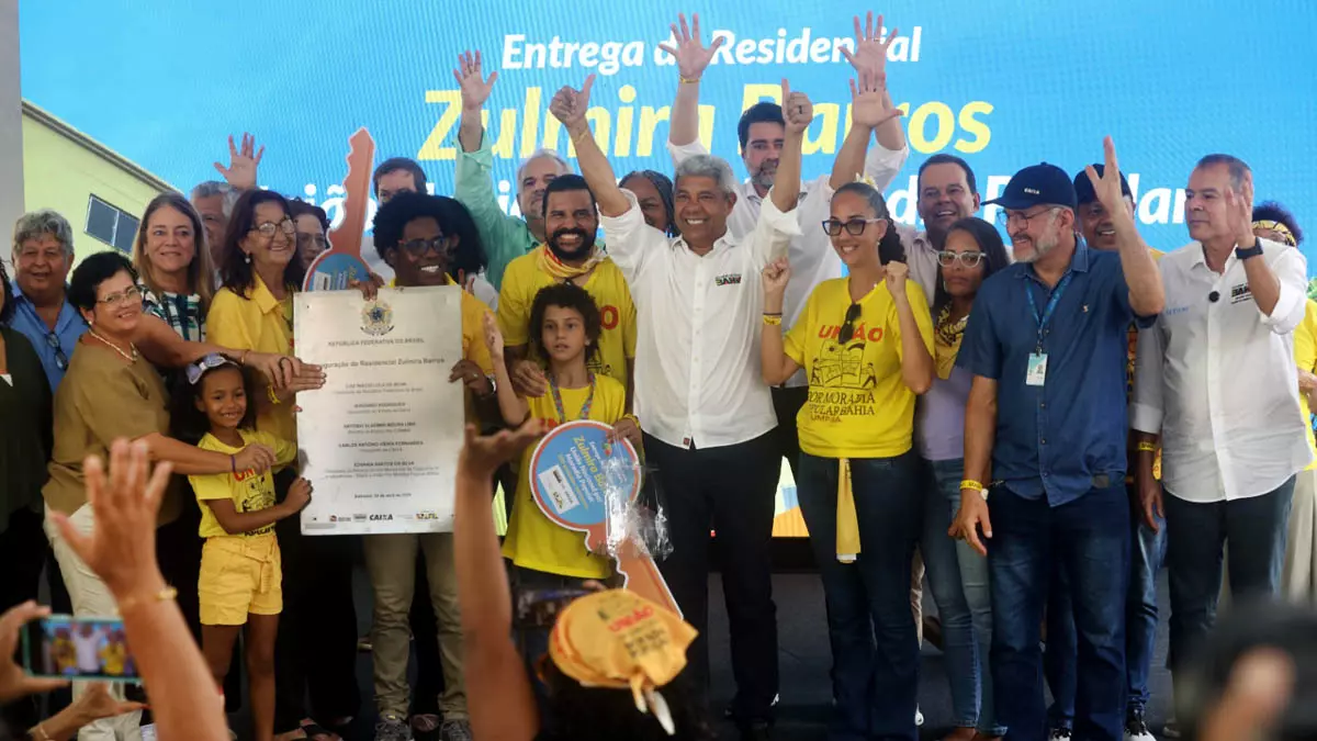 brasileiros e que acaba de se tornar realidade para 300 famílias beneficiadas pelo programa Minha Casa, Minha Vida (MCMV)