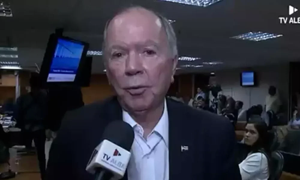 As críticas do deputado federal Cacá Leão à ponte Salvador–Itaparica viraram alvo direto do deputado estadual Robinson Almeida,